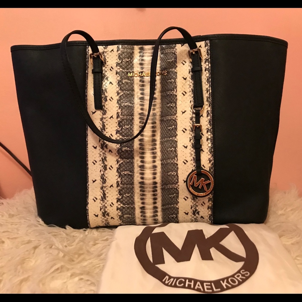 Michael Michael Kors Medium Travel Tote